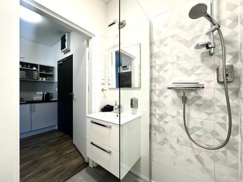 Ένα μπάνιο στο Przyjaźni 16 Apt 24 - Self Check-In 20h - Lift