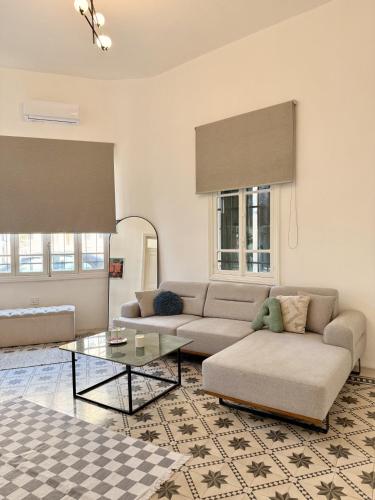 Olive A Heritage 2Bedroom Apartment in Mar Mikhael
