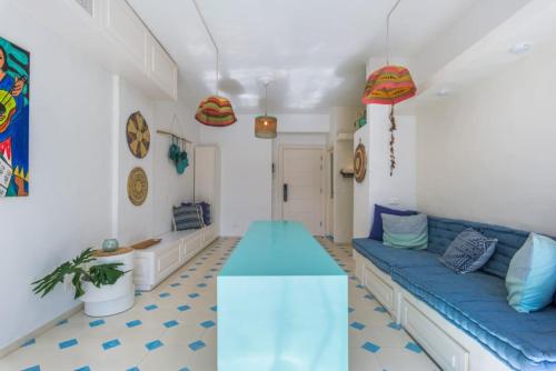 La alberca dentro o cerca de Cozy 1-BR Apt. in Bahsa, Batroun