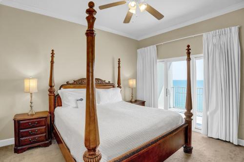 Ένα ή περισσότερα κρεβάτια σε δωμάτιο στο Seawind 7 Penthouse by Liquid Life