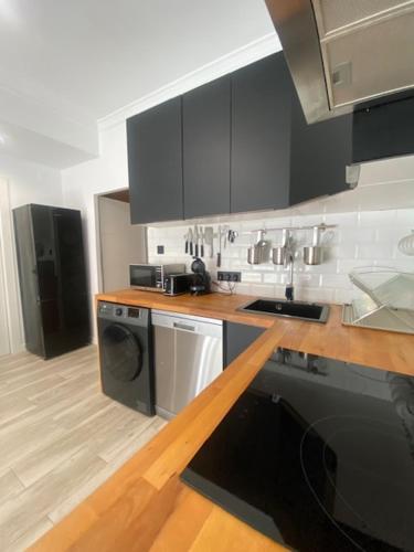 O nido de David, un refuxio urbano na Ribeira Sacra