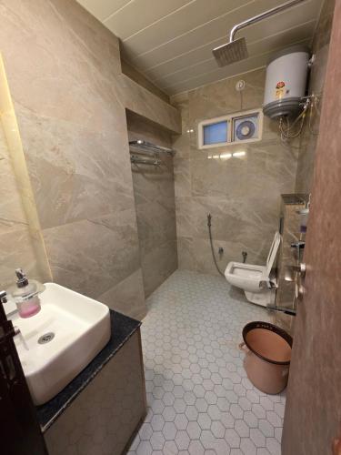 Un baño de Everyday Club