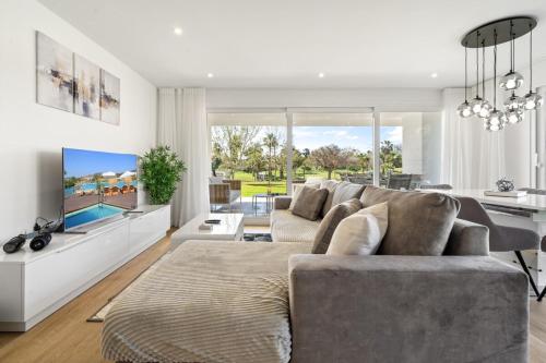 Al4-2107 Estepona - Apartment - Alcazaba Lagoon