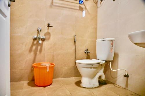 Ένα μπάνιο στο Virksham Hotel