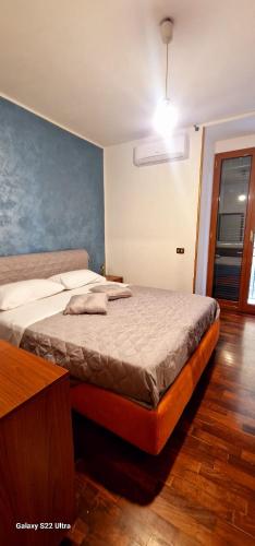 De Lux's Home