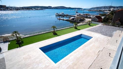 Luxury apartment with heated pool