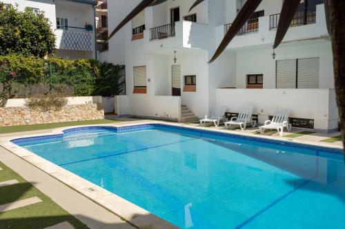 Algarvian Experience - Sun, Beach and Pool