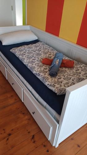 Ένα ή περισσότερα κρεβάτια σε δωμάτιο στο Loft in der Stadtmühle, die größte Fewo in Wismar