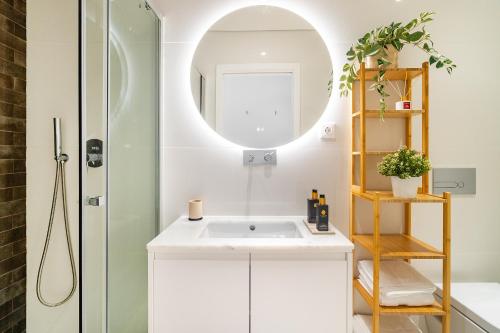 WHome Trendy Cedofeita Loft - Luxe & Light-Filled