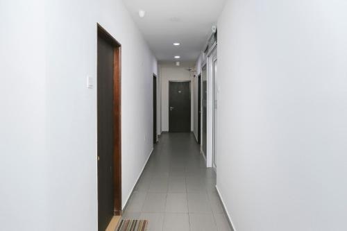 Φωτογραφία από το άλμπουμ του OYO 89915 East Mount Hotel σε Kukup