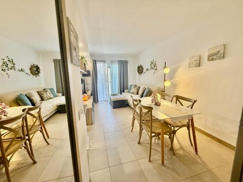 Bajo Las Estrellas Corralejo Sun