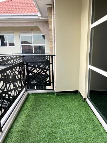 Ein Balkon oder eine Terrasse in der Unterkunft The Green Apartment