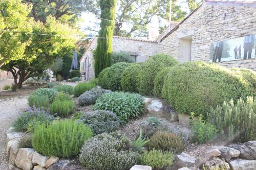 Gambar di galeri bagi Le Hameau Fleur de Pierres , Chambre , Gite et Table d'Hôtes di Murs