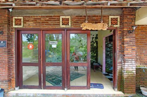 Gallery image of Hotel O Kopi Klotok Homestay Syariah in Magelang