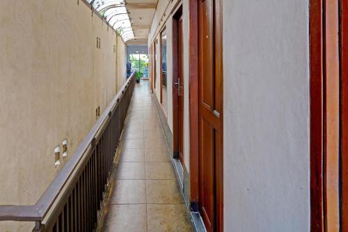 Fotografie z fotogalerie ubytování Super OYO Capital O 91810 Hotel Balebat 2 v destinaci Bandung