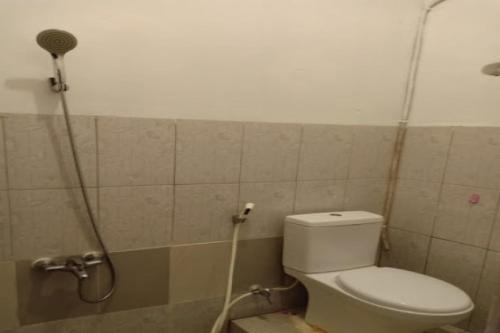 Ванная комната в OYO Life 189 AA Residence Syariah