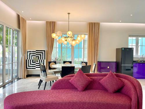 Χώρος καθιστικού στο Villa Nova World Phan Thiết