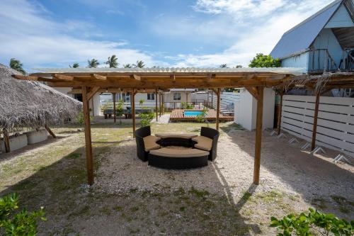 Ein Garten an der Unterkunft Fare Hitimoana
