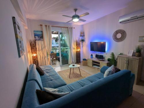 Andros Apt 2 Bed, Free Wi-fi, Safe, Complex Pool