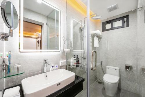 Koupelna v ubytování A25 Hotel - 21 Nghia Tan
