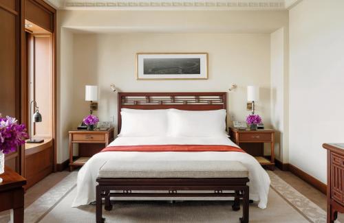 The Peninsula Bangkok — Bedroom