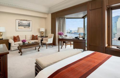 The Peninsula Bangkok — Bedroom