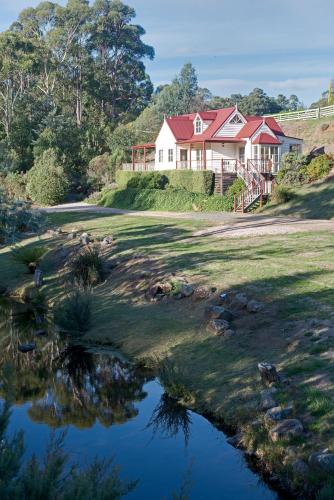 Crabtree Riverfront Cottages - Riverfront Relaxation – Photos 3