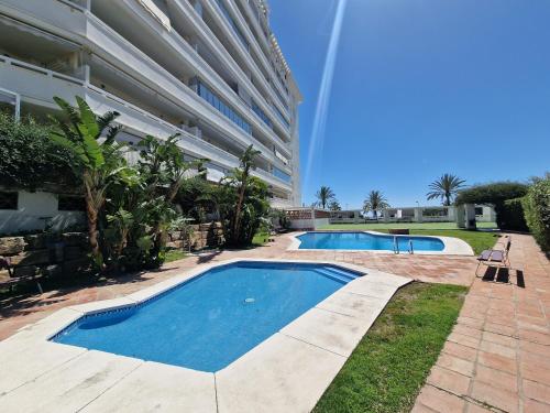 AA Guest - La Marina Sea Views Eco Apartment