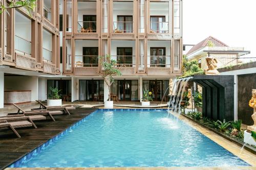 Bazén v ubytování Nadi Hotel Legian nebo v jeho okolí