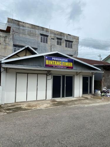 Bangunan di mana terletaknya motel