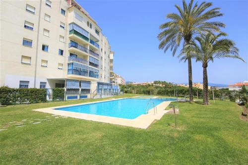 Stylish 2BR in Estepona, Walk to Beach & Old Town