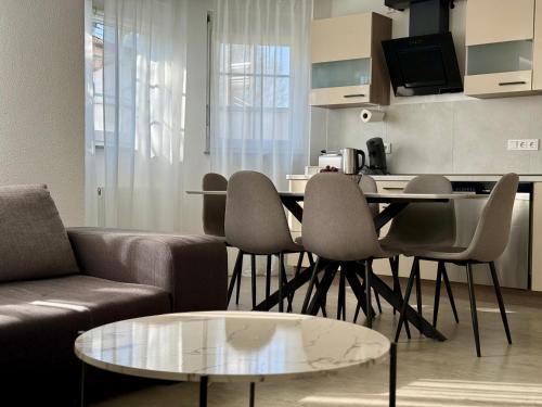 Η κουζίνα ή μικρή κουζίνα στο luxurysix Ferienwohnung Europapark Rulantica