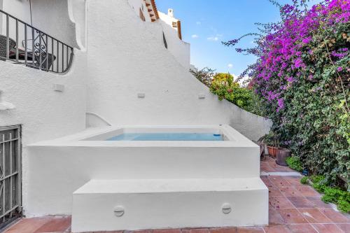 Gallery image of Amazing bungalow with AC and private pool - reformado febrero 2025 in El Campello