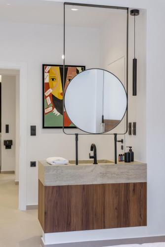 Acropolis Loom Suite