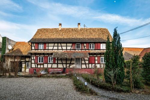 Renovated house with garden -20min from Strasbourg