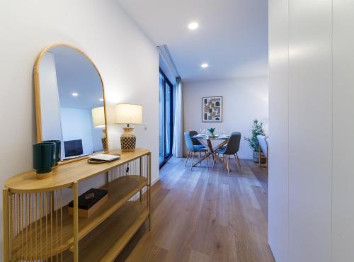 The Green Tiles Apartment incl Parking by Home Sweet Home Aveiro