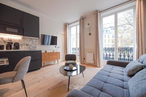 Appartement de luxe dans le centre de Paris 2-4p