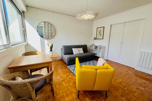 Bright T2 in the city center - La Rochelle