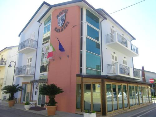 The building in which a szállodákat is located