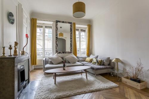 Photo de la galerie de l'établissement DIFY Vintage - Quartier Ainay, à Lyon