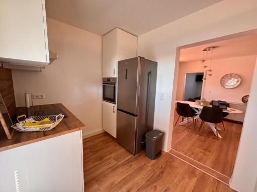 Ferienwohnung Hannesにあるキッチンまたは簡易キッチン