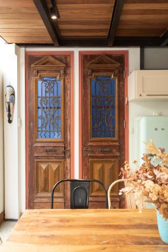 Fotografie z fotogalerie ubytování Luxury Villa Steps from the Beach in Neve Tzedek v destinaci Tel Aviv