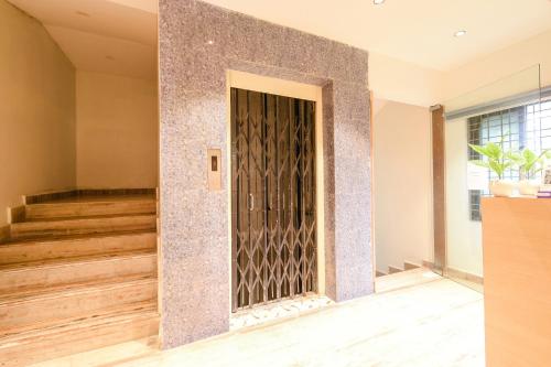 ハイデラバードにあるFabHotel Prime Adhirath Grand-Nr Madhapur-Hitech CItyのギャラリーの写真