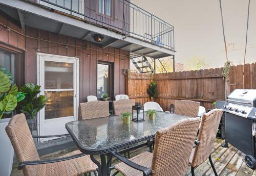 En balkon eller terrasse på LiV MTL Avenue