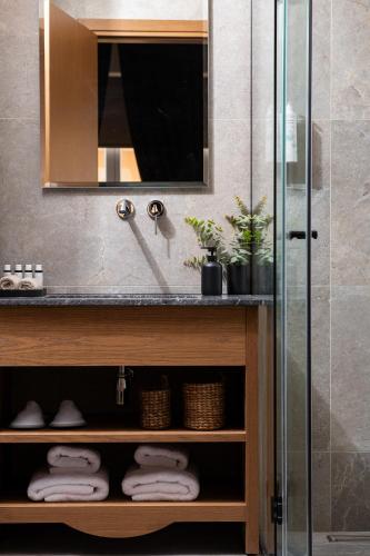 Un baño de The K Nest Hotel Nafplio