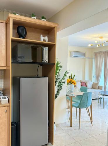 Acropolis Calm Escape-Central 2 min from the metro