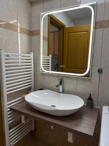 Acropolis Calm Escape-Central 2 min from the metro