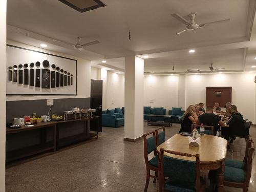 Posezení v ubytování Hotel Airport Paradise At Delhi Airport