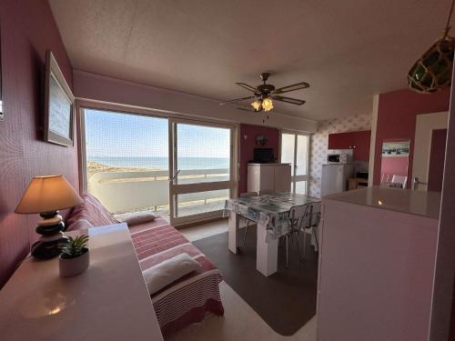 Bel Appartement Studio 3 Couchages avec Parking et Ascenseur à Saint-Hilaire-de-Riez - FR-1-224C-217