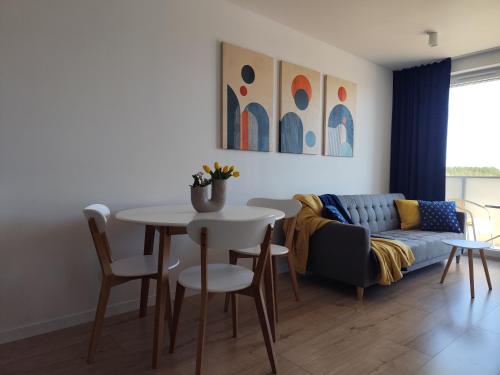 Apartament dwupokojowy KASZMIR przy Onkologii z prywatnym miejscem parkingowym